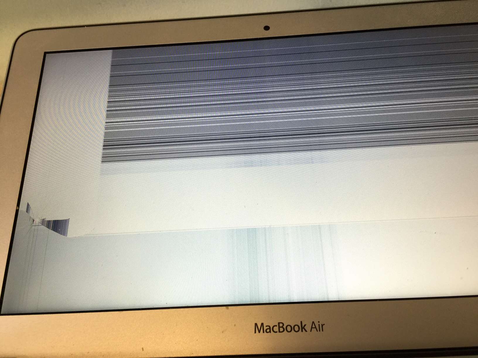 MacBook Air Cracked
