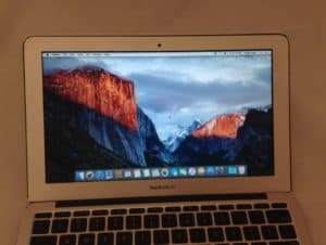 MacBook Air Fixed Screen