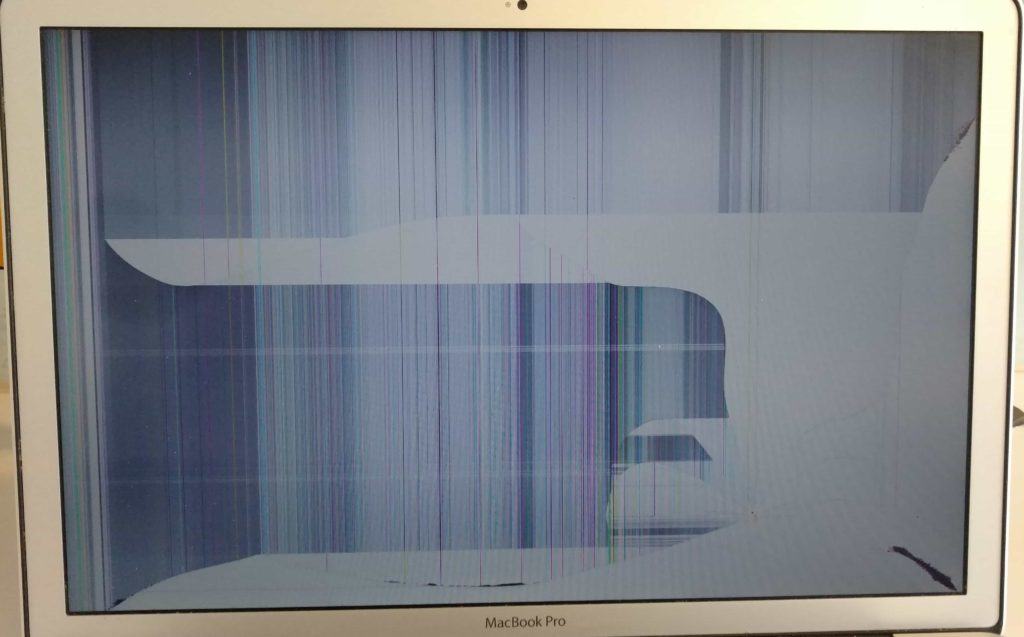 MacBook Screen Repair Cost UK, 2026 Prices for Air and Pro