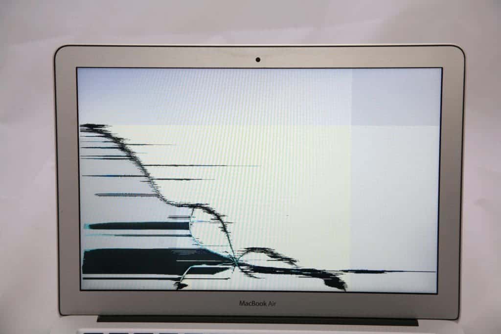 13 inch MacBook Air LCD Replacement candidate with a broken screen