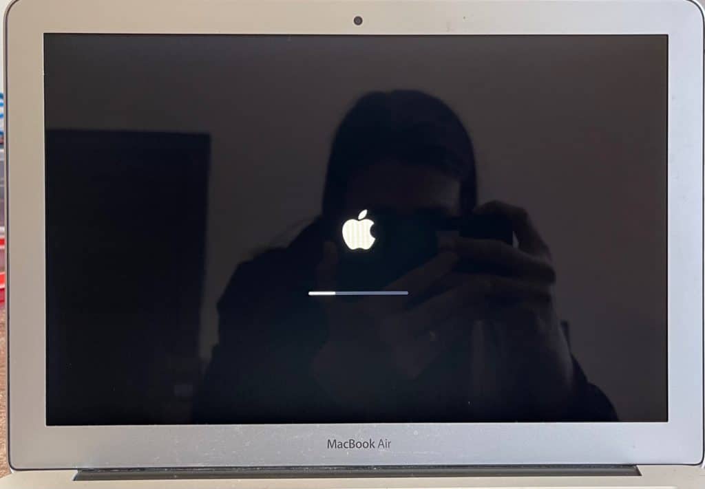 MacBook Air with horizontal bar fixed