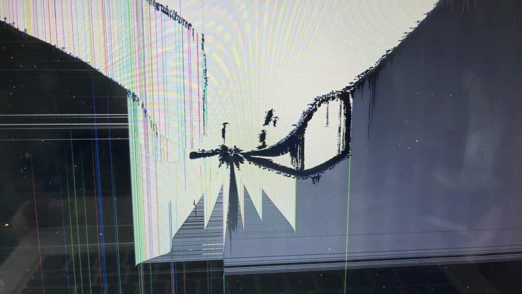 13 Inch 2017 MacBook Air With Crack On Center Of Screen Repaired 2 13 Inch 2017 MacBook Air with Cracked Screen