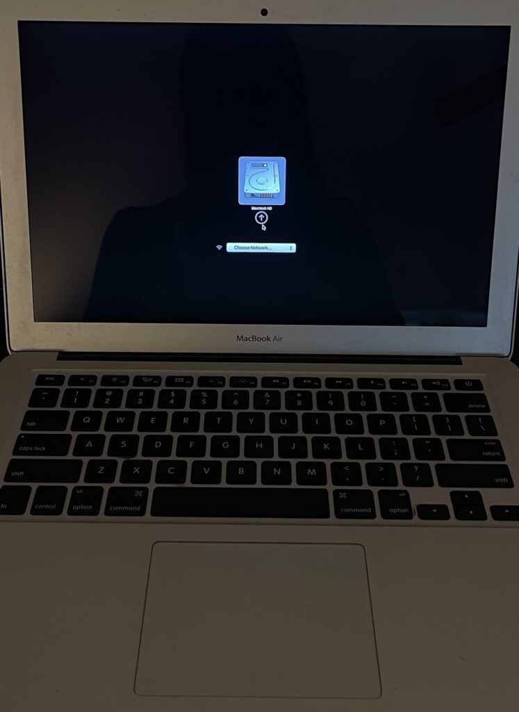 MacBook Air Cracked Screen 23e