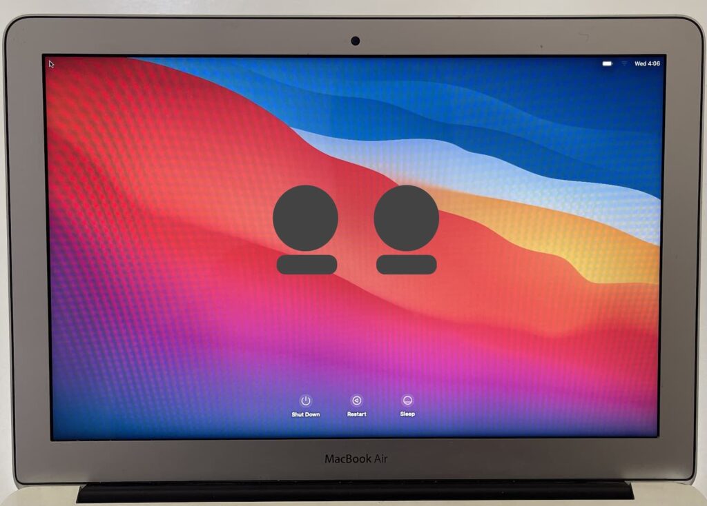 2015 MacBook Air With Black Circle On Screen