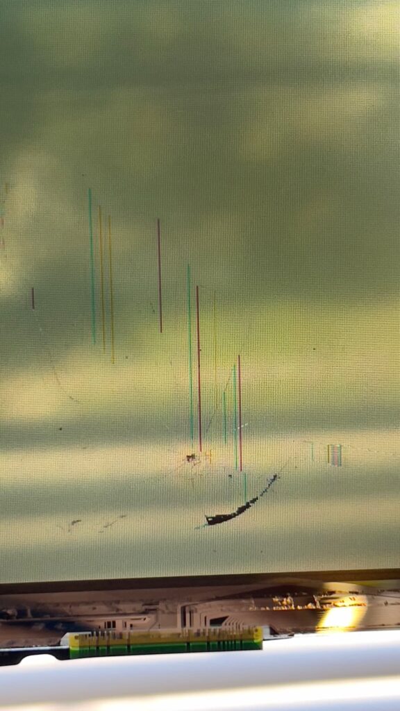 2017 MacBook Air Damaged Screen 5 Impact point on MacBook Air LCD panel