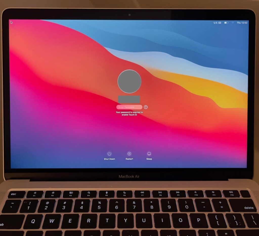 Bezel of Macbook Pro cracked.