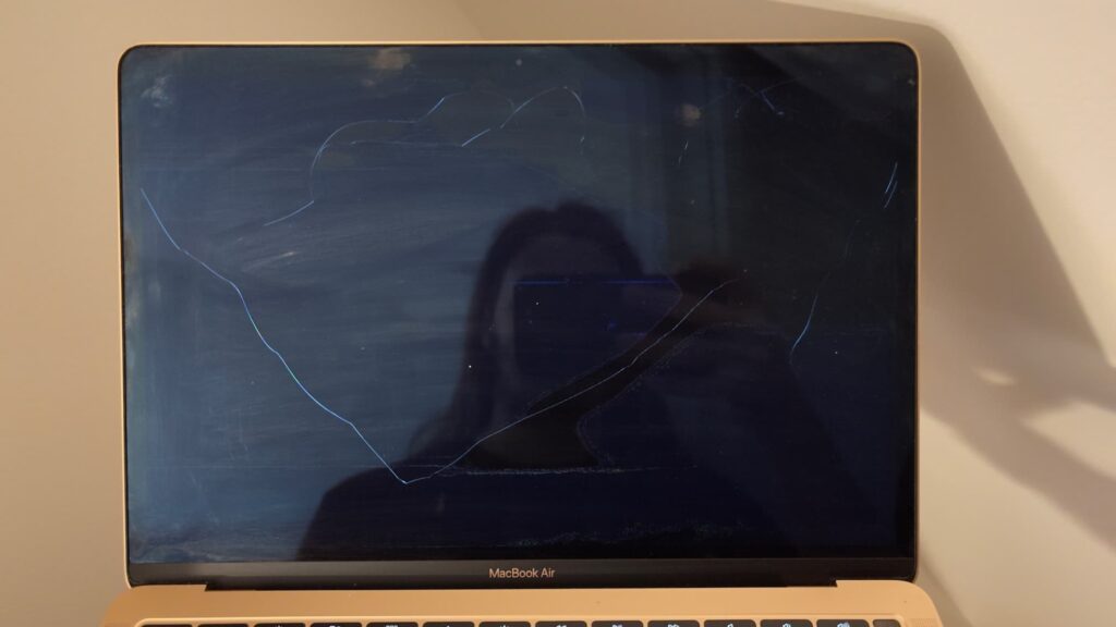 2019 A1932 MacBook Air Cracked Screen